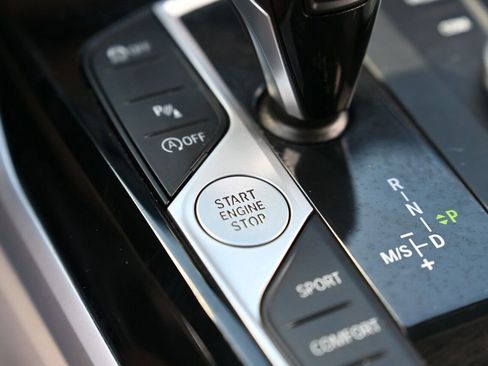 Used 2019 BMW 330i Sedan image 26