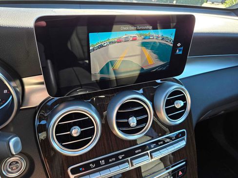 Used 2020 Mercedes-Benz GLC 300 4MATIC image 28