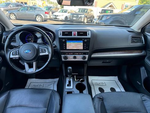 Used 2017 Subaru Outback 3.6R Limited image 14