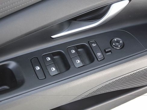 Certified 2023 Hyundai Elantra Limited FWD image 26