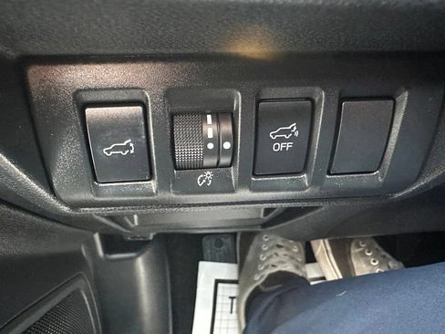 Used 2022 Subaru Outback Limited w/ Popular Package #2 AWD/4WD image 16