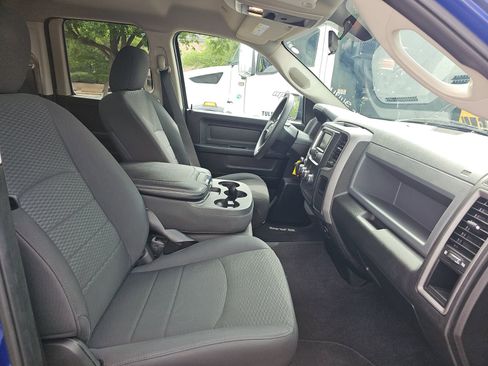 Used 2019 RAM 1500 Express w/ Express Value Package AWD/4WD image 16