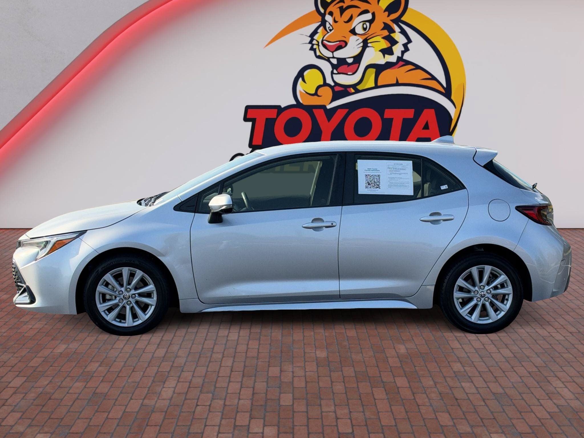 Used 2024 Toyota Corolla SE FWD image 9