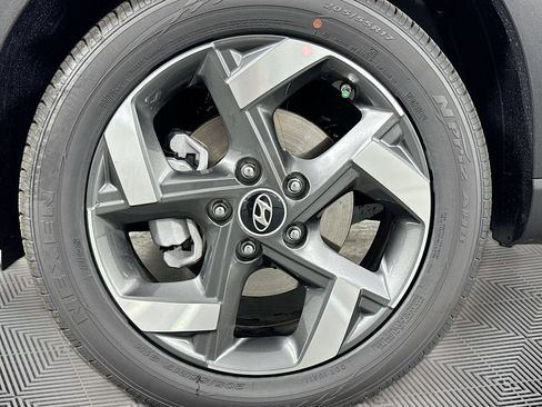 New 2026 Hyundai Venue SEL FWD image 31