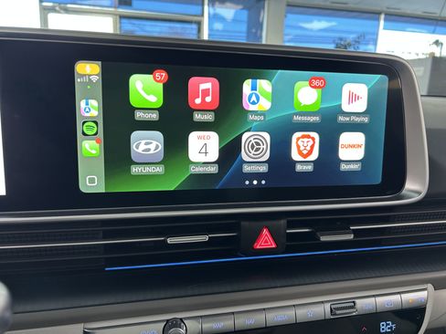 Used 2025 Hyundai Ioniq 6 Limited image 12