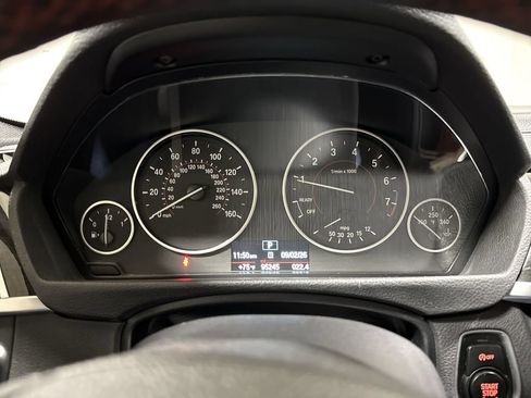 Used 2018 BMW 330i xDrive Sedan AWD/4WD image 12