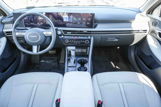 Used 2025 Hyundai Sonata SE FWD image 13