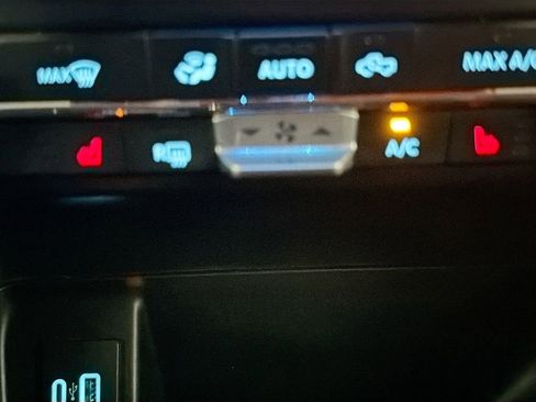 Used 2022 Ford F150 XLT w/ Equipment Group 302A High image 23