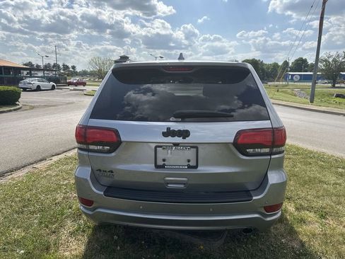 Used 2021 Jeep Grand Cherokee Laredo X AWD/4WD image 19