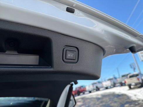 Used 2024 Chevrolet Blazer EV RS image 21