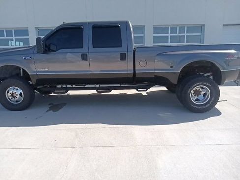 Used 2003 Ford F350 4x4 Crew Cab DRW Super Duty image 6