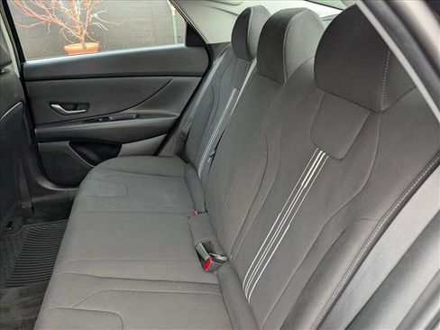 Certified 2023 Hyundai Elantra SEL w/ Convenience Package image 20