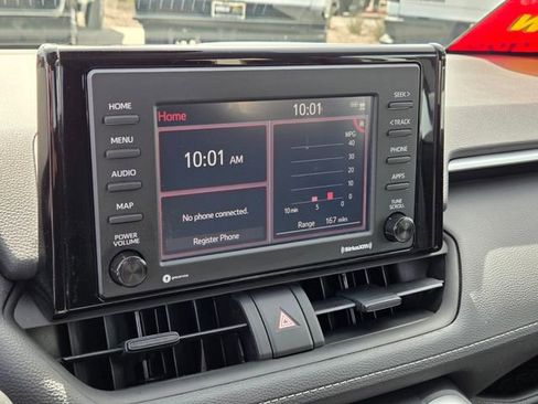 Used 2022 Toyota RAV4 XLE FWD image 20