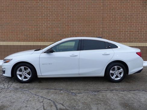 Used 2021 Chevrolet Malibu LS image 7