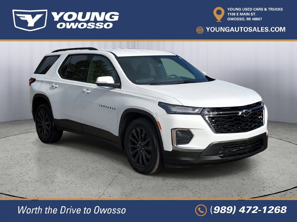 Used 2023 Chevrolet Traverse RS w/ LPO, Floor Liner Package AWD/4WD image 2