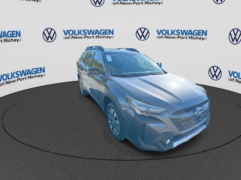 Used 2025 Subaru Outback Limited AWD/4WD image 16