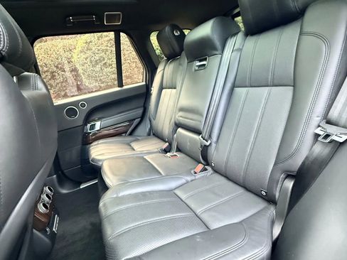 Used 2016 Land Rover Range Rover HSE image 27