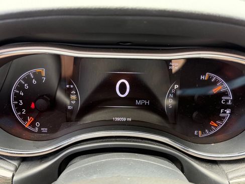 Used 2014 Jeep Grand Cherokee Overland RWD image 19