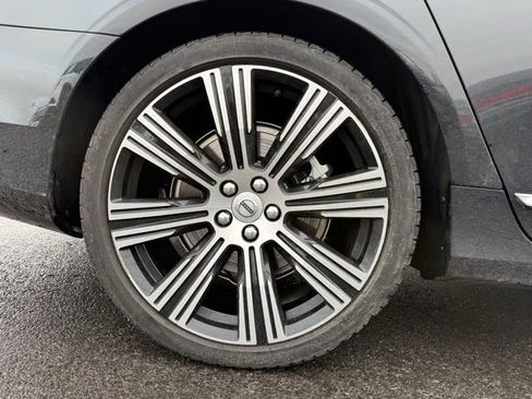 Used 2023 Volvo S90 B6 Ultimate w/ Protection Package image 5