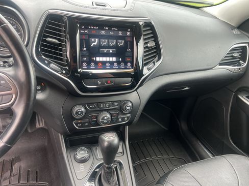 Used 2020 Jeep Cherokee Limited AWD/4WD image 31