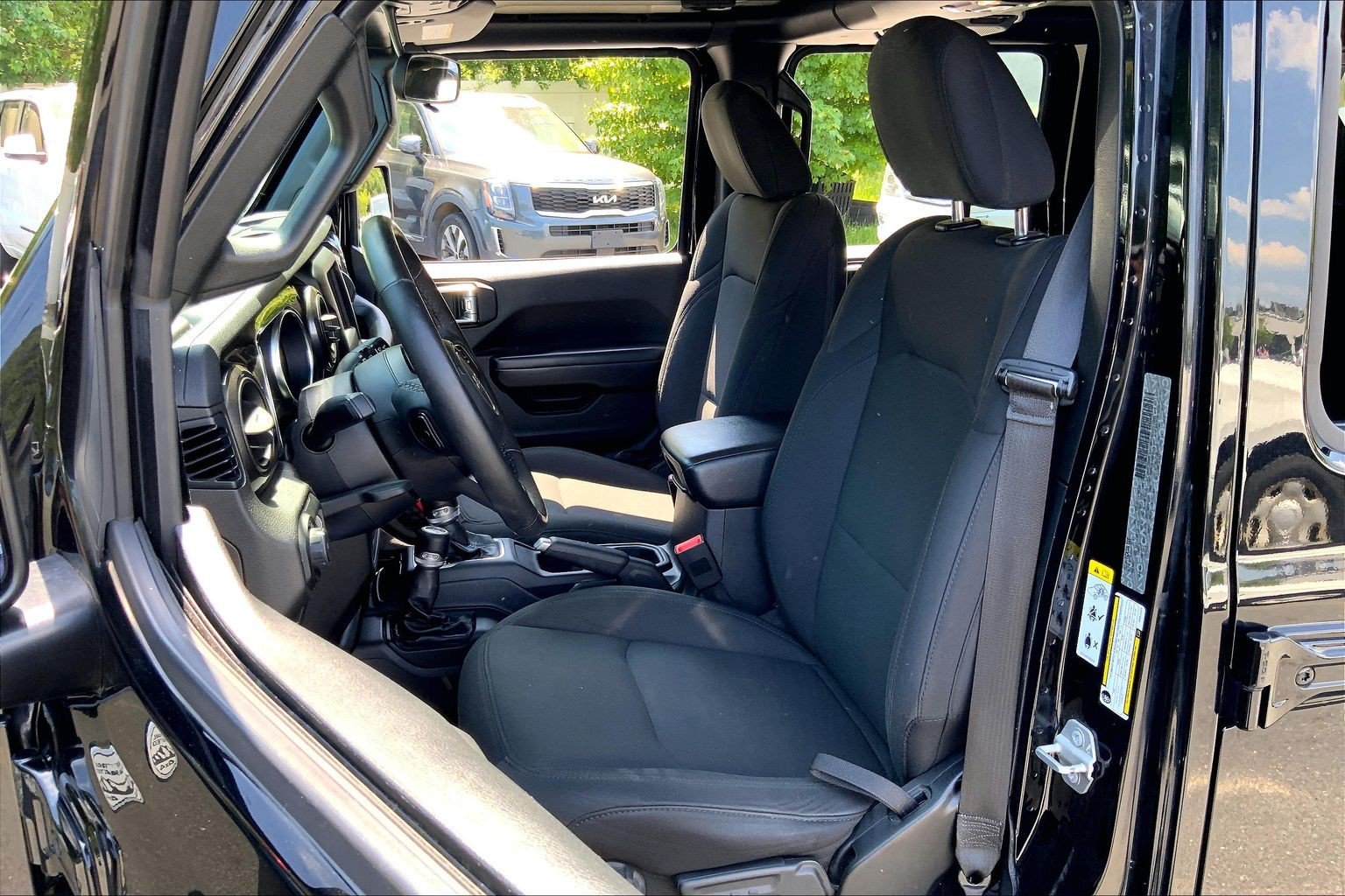 Used 2019 Jeep Wrangler Unlimited Sport AWD/4WD image 29