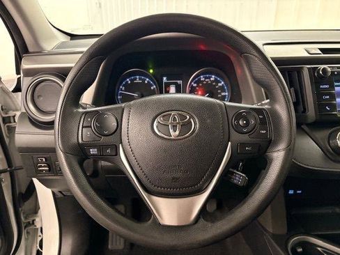 Used 2017 Toyota RAV4 LE image 11
