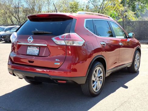 Used 2014 Nissan Rogue SL image 4