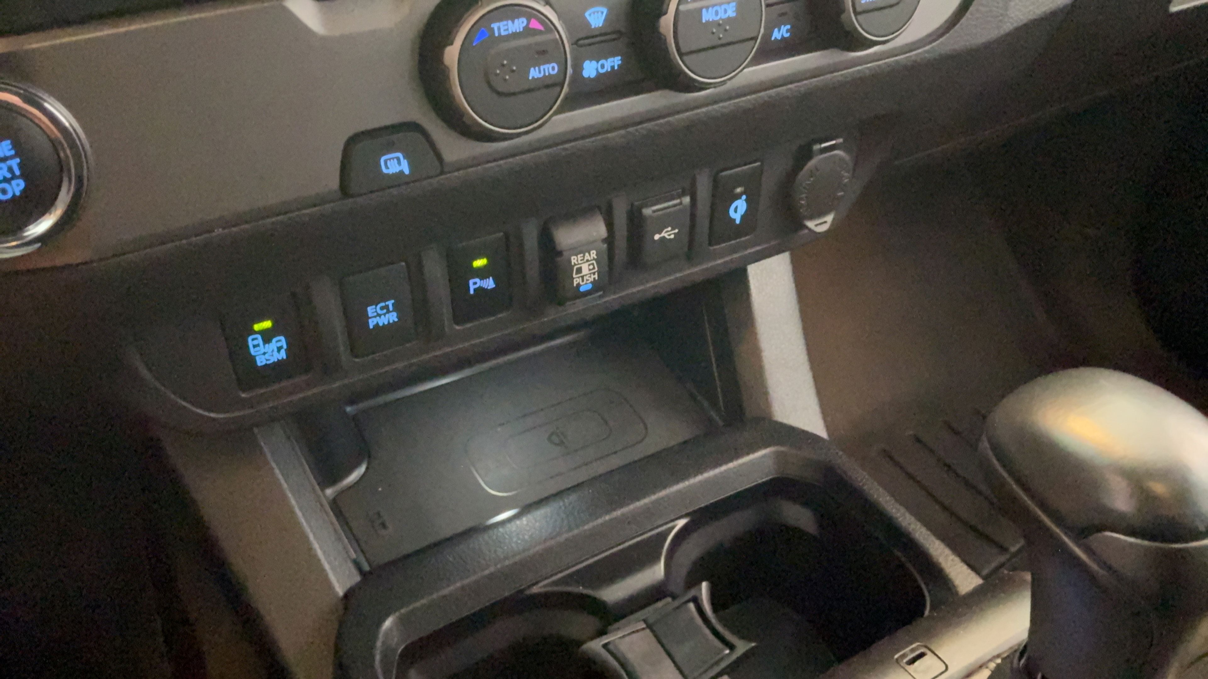 Used 2021 Toyota Tacoma TRD Sport w/ TRD Premium Sport Package RWD image 15