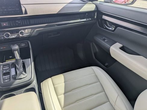 Used 2025 Honda CR-V EX-L image 18