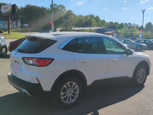 Used 2020 Ford Escape SE FWD image 5