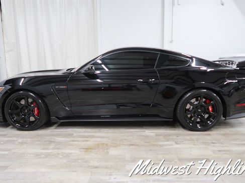 Used 2017 Ford Mustang Shelby GT350R w/ Equipment Group 920A image 12