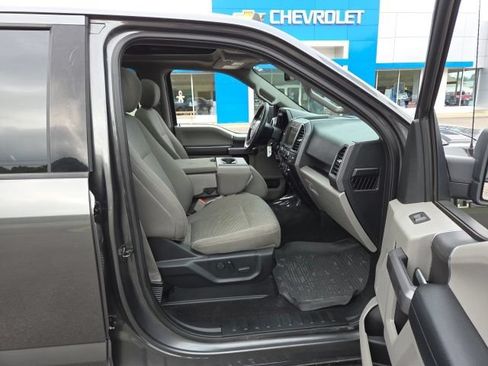 Used 2019 Ford F150 XLT w/ Equipment Group 302A Luxury AWD/4WD image 53