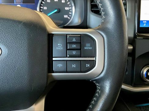 Used 2024 Ford Expedition Max XLT image 23