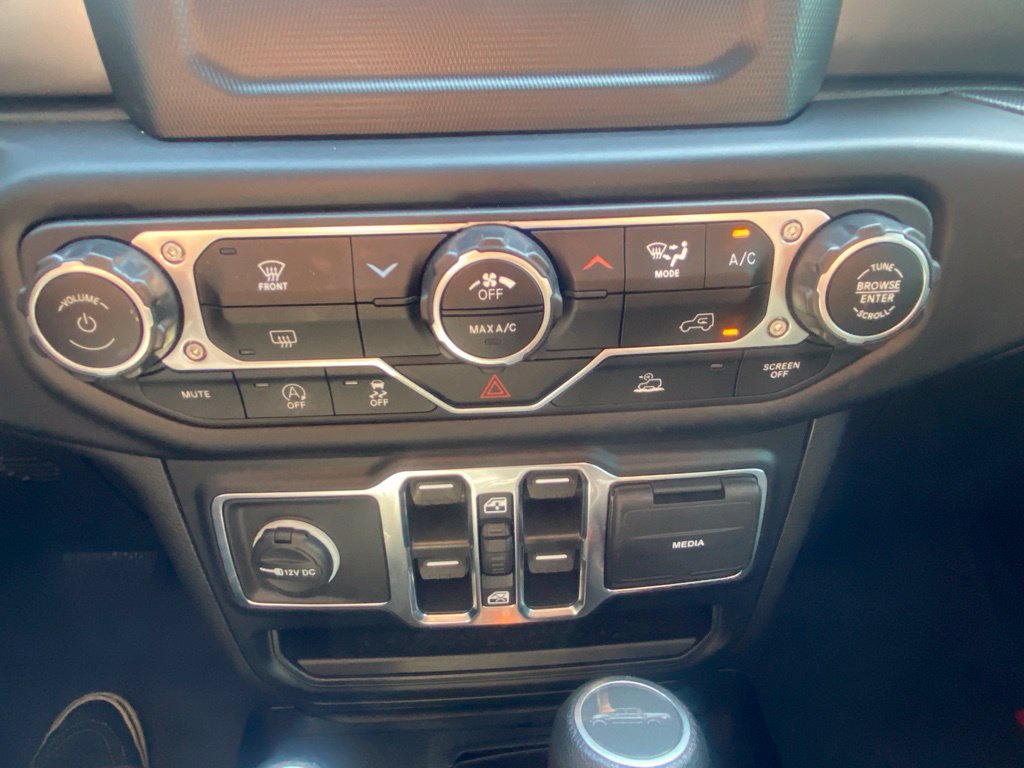 Used 2023 Jeep Gladiator Sport AWD/4WD image 36