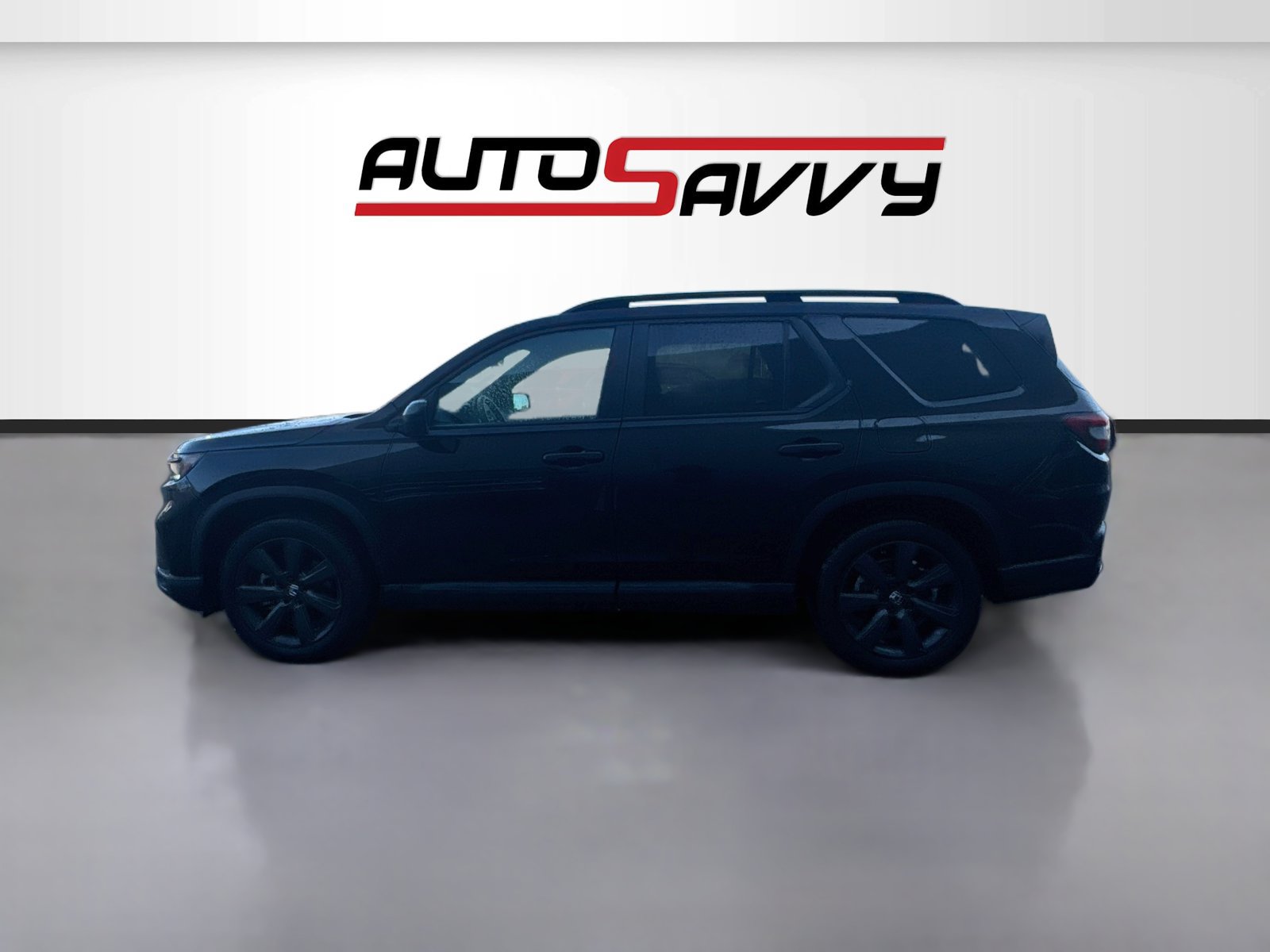 Used 2025 Honda Pilot Sport image 4