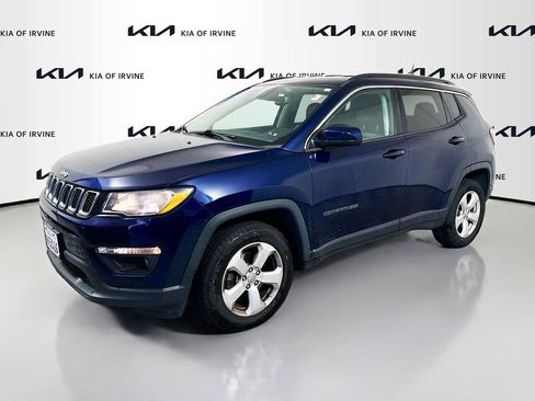 Used 2020 Jeep Compass Latitude w/ Cold Weather Group image 3