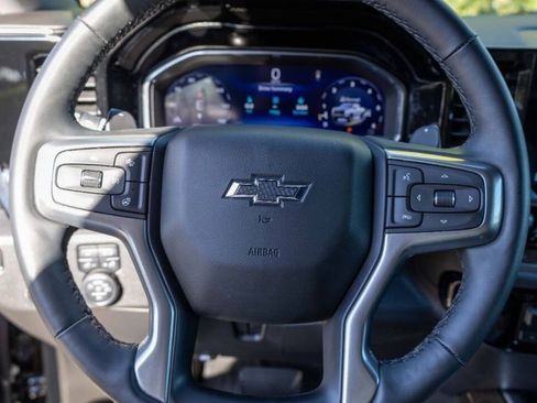 Used 2024 Chevrolet Silverado 1500 LT Trail Boss w/ LT Trail Boss Premium Package image 36