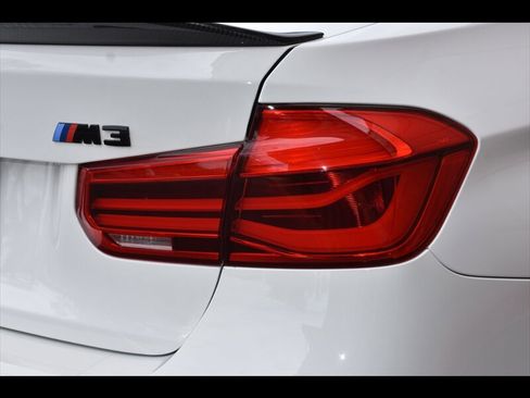 Used 2018 BMW M3 w/ Executive Package image 52