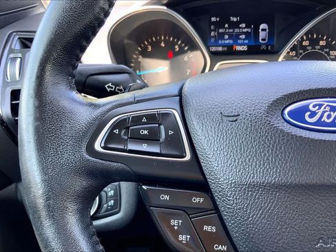 Used 2017 Ford Escape Titanium FWD image 23