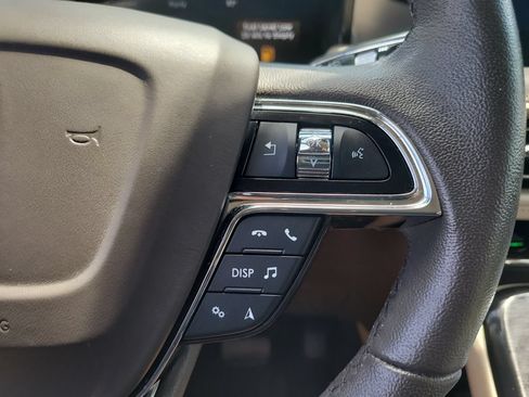Used 2023 Lincoln Nautilus FWD w/ Premium Package image 27