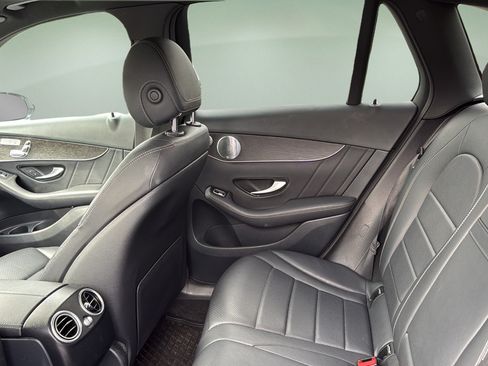 Used 2020 Mercedes-Benz GLC 300 4MATIC image 24