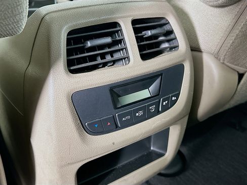 Used 2016 Honda Pilot EX image 25