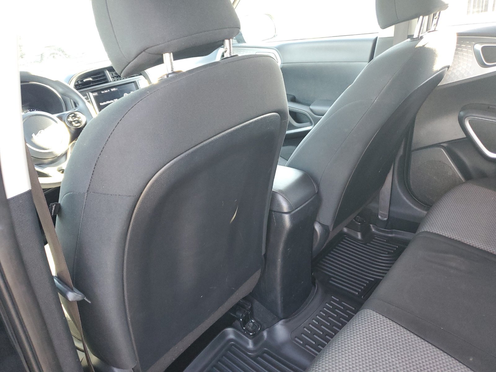 Used 2022 Kia Soul LX FWD image 13