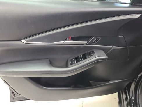 Used 2021 MAZDA CX-30 FWD 2.5 S w/ Select Package image 17
