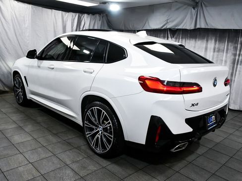 Used 2023 BMW X4 xDrive30i w/ M Sport Package AWD/4WD image 4