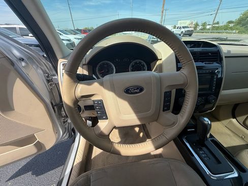 Used 2010 Ford Escape Limited FWD image 16