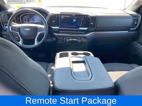 Used 2025 Chevrolet Silverado 1500 LT image 5