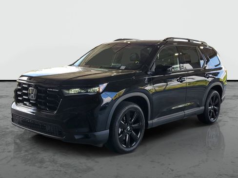 Used 2025 Honda Pilot Black Edition image 4