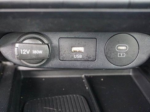 Used 2025 Hyundai Elantra Sport image 24