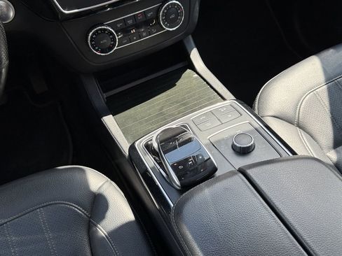 Used 2018 Mercedes-Benz GLS 450 4MATIC image 15